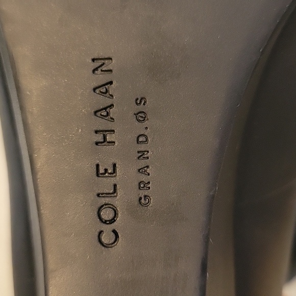 Cole Haan Grand.øs Black Leather Wedge 2.5" mid heels, size 8.5 - Picture 5 of 6